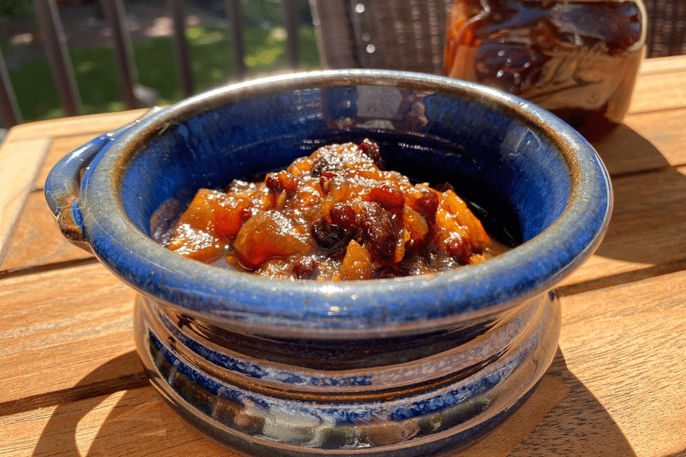 A bowl of rich and tangy apple chutney